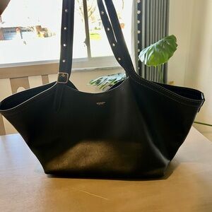 Coach Gramercy Tote Black Leather Gold Hardware